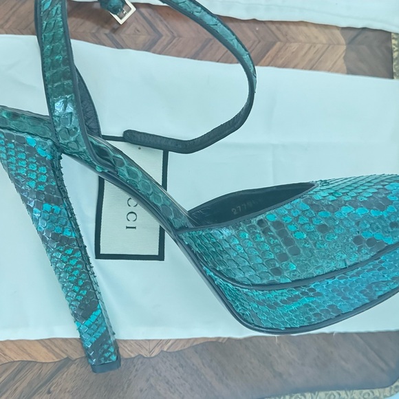 Gucci Women's Teal Snakeskin Heels Platform, original dust bags - Picture 11 of 16